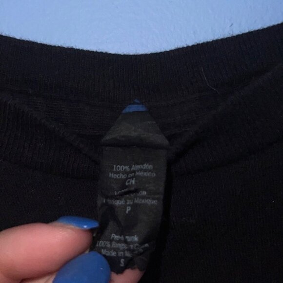 Limited Edition Valentine’s Day Fall Out Boy Tee - Picture 4 of 4